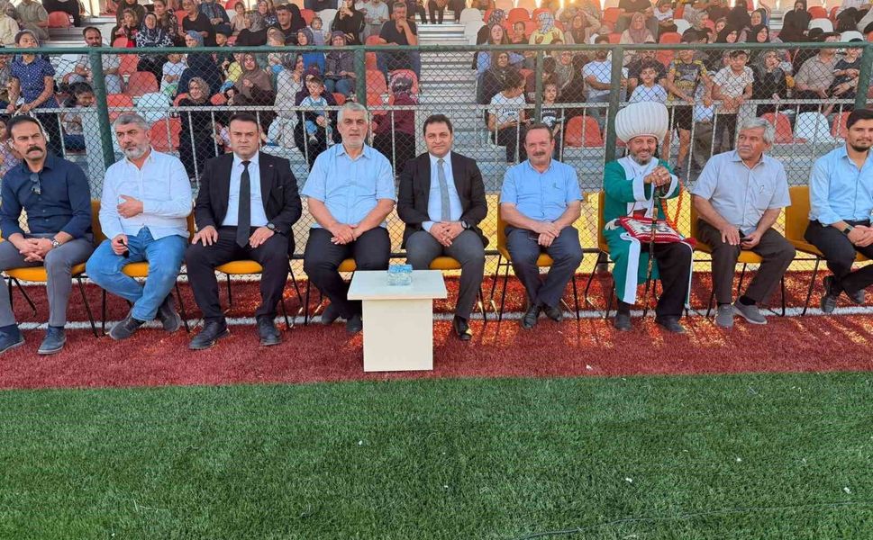 Sivrihisar'da yaz Kur'an kursları kapanış şöleni coşkuyla gerçekleştirildi