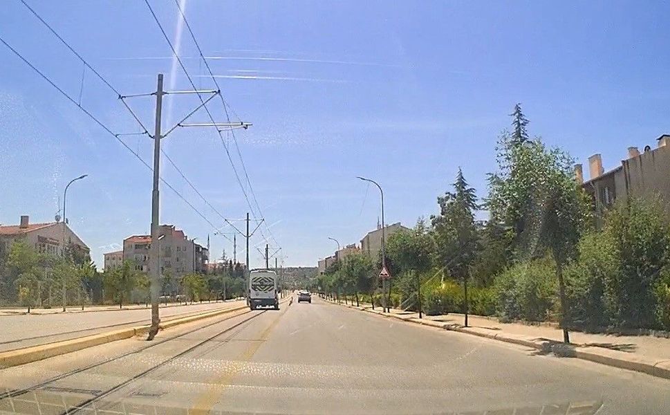 Üç kişinin can verdiği caddede 'kasis' ihlali davam ediyor
