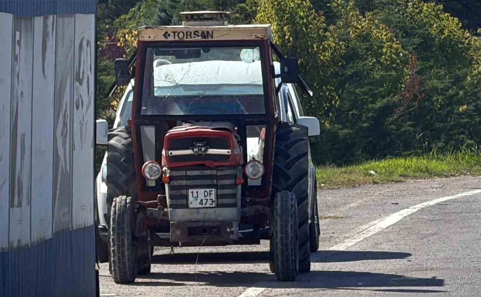 Yüzde 50 zihinsel engelli genç, Bozüyük'ten çaldığı traktörle 55 kilometre yol katetti