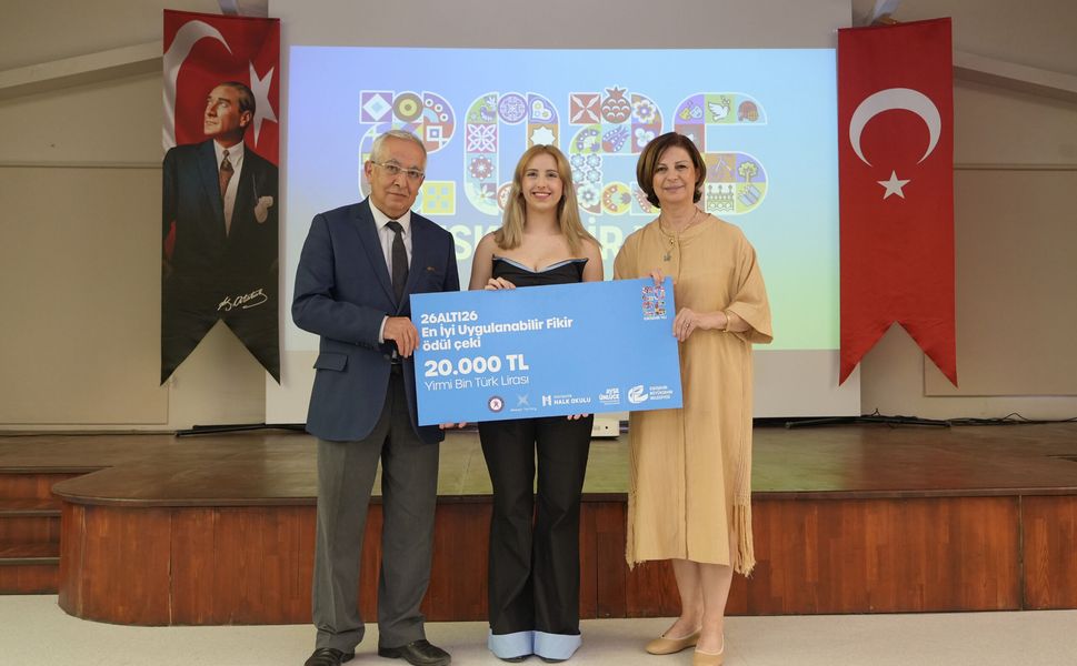 Başkan Ünlüce Gençlere Seslendi: “Eskişehir’imize Hoş Geldin”