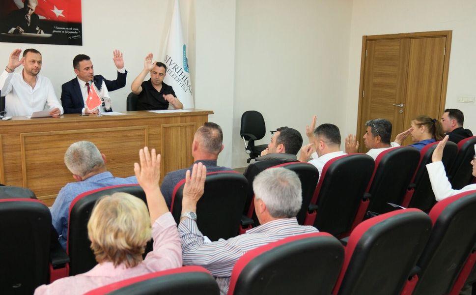 Sivrihisar’da Yeni Otogar İçin İmar Planı Değişikliği Meclisten Oy Birliğiyle Geçti