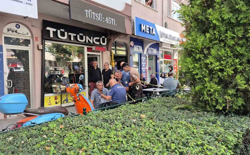 7'nci kattaki evinden çıkan 81 yaşındaki şahıs binanın merdiven boşluğunda ölü bulundu