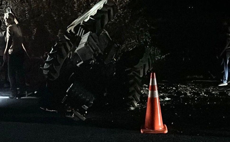 Eskişehir-Ankara yolunda kamyonla traktör çarpıştı: 1 yaralı
