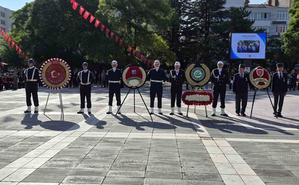 Eskişehir'de 19 Eylül Gaziler Günü törenle kutlandı