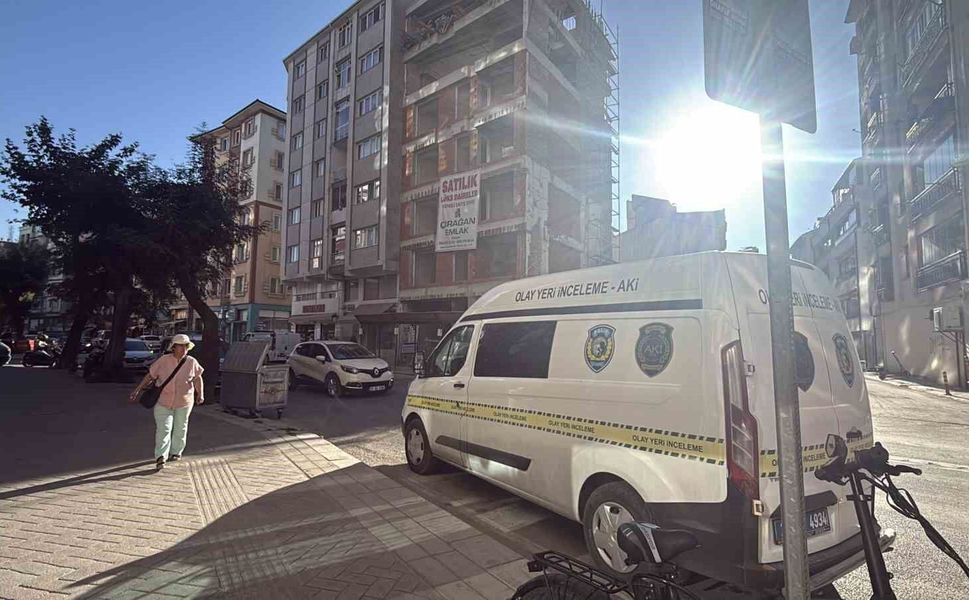 Eskişehir'de 58 yaşındaki kadın evinde ölü bulundu