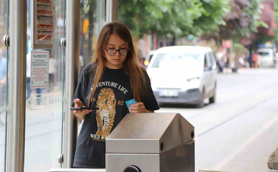 Eskişehir'de toplu taşımada öğrencilere büyük kolaylık