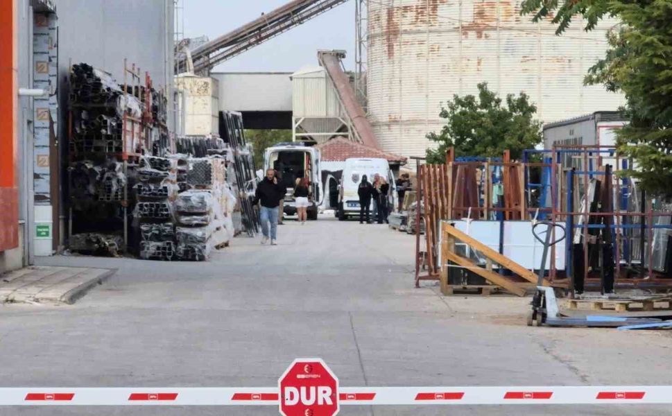 Eskişehir'de yüksekten düşen kişi hayatını kaybetti