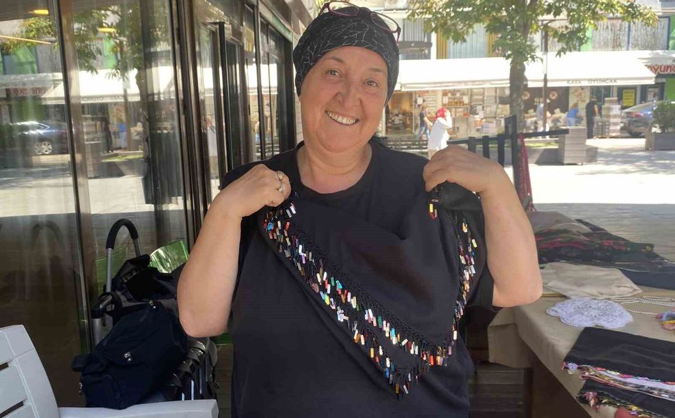 Her yazma için günlerce emek sarf ediyor