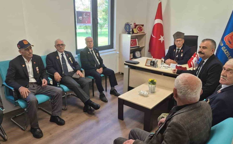 İl Müdürü Bayrak'tan Gaziler Günü'nde anlamlı ziyaret