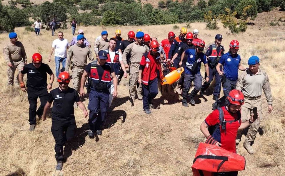 Kayıp vatandaş için 177 kişilik ekip sabaha kadar çaba gösterdi