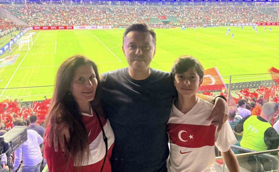 Milletvekili Hatipoğlu, milli maçı tribünden takip etti