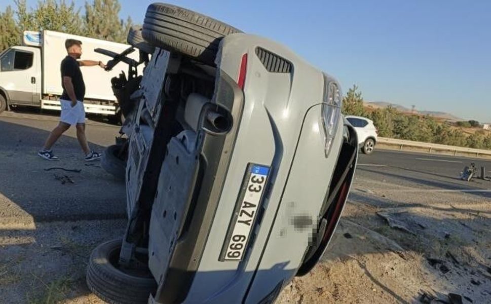 Sivrihisar'da kontrolden çıkan otomobil yan yattı: 1 yaralı
