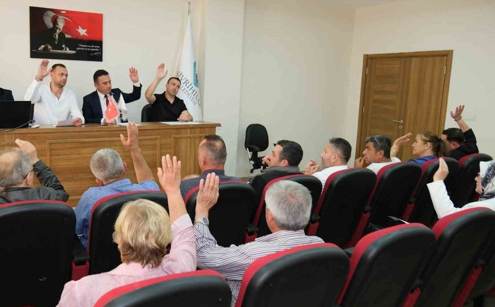 Sivrihisar'da yeni otogar için imar planı değişikliği Meclisten oy birliğiyle geçti