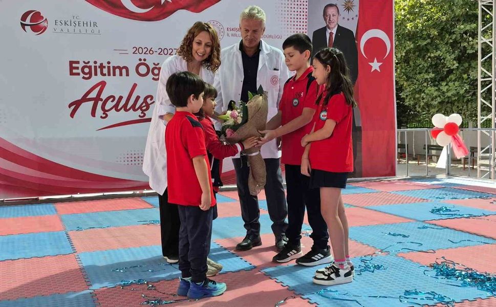 Vali Yılmaz: 'Eskişehir'imiz, kökleri tarihin derinliklerine uzanan ulu bir çınardır'