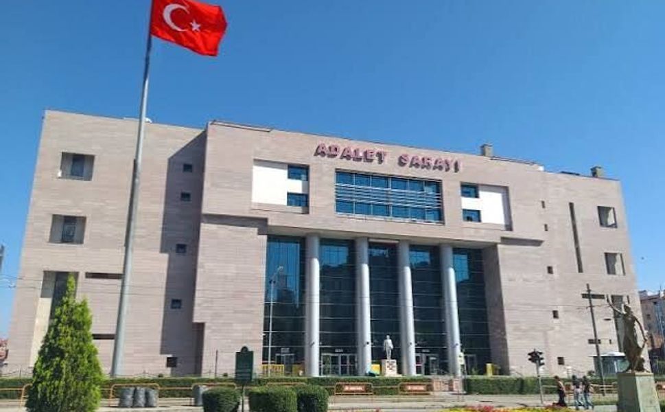 Eskişehir'de 5 kişinin dahil olduğu aile içi kavga davası ertelendi
