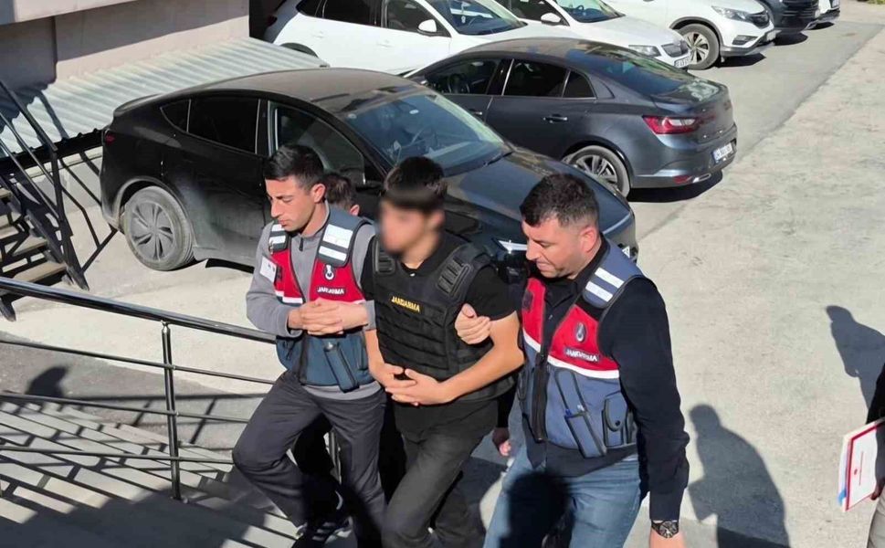 Amcasını silahla vurarak öldüren çocuk tutuklandı