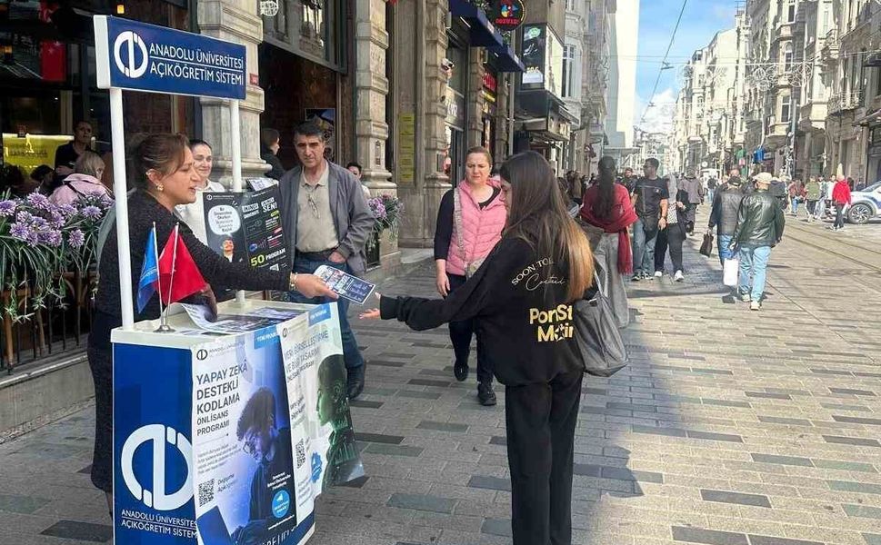 Anadolu Üniversitesi İkinci Üniversite fırsatlarını İstanbul'da tanıttı