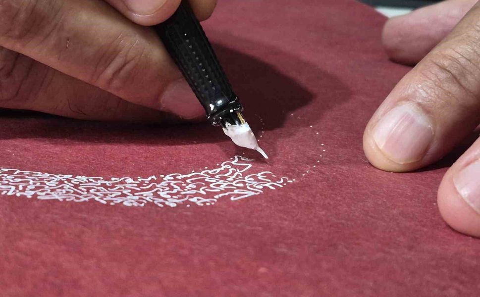 Büyük ustaların 'Çıldırmadan Yazılamaz' dediği 'Gubârî' hattı