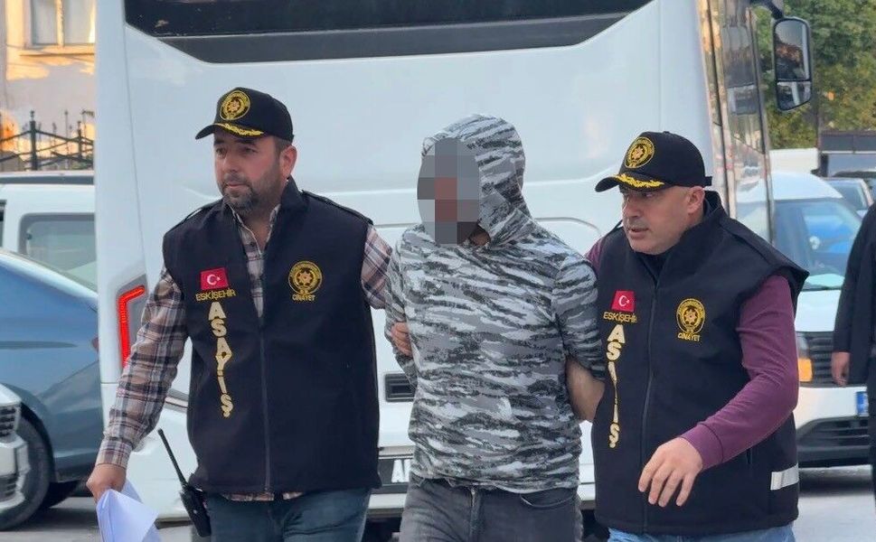 Cinayet şüphelisi adliyeye sevk edildi