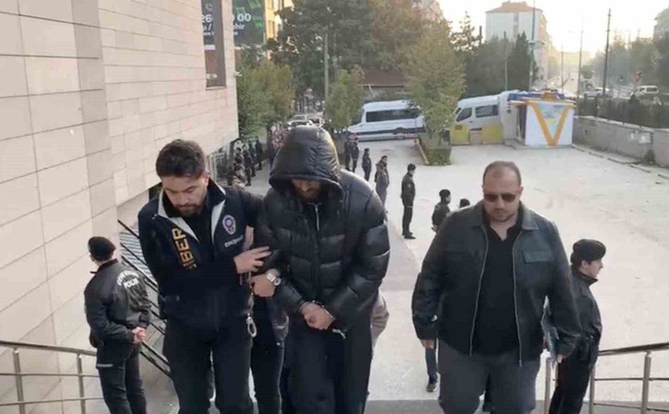Eskişehir merkezli 32 ildeki dev yasa dışı bahis operasyonunda 86 şüpheli adliyede