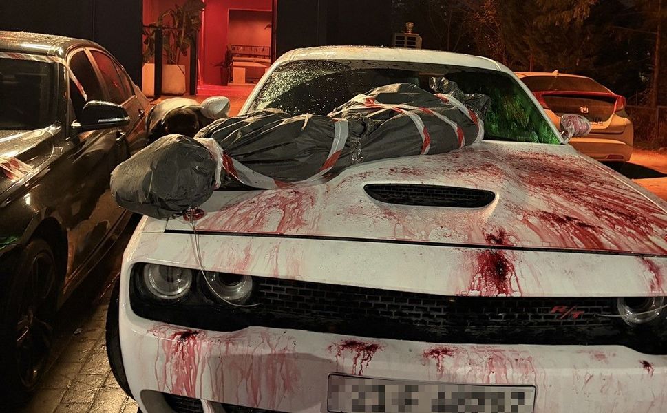 Eskişehir'de 'ceset ve kan lekesi' görünümlü araç polisi harekete geçirdi