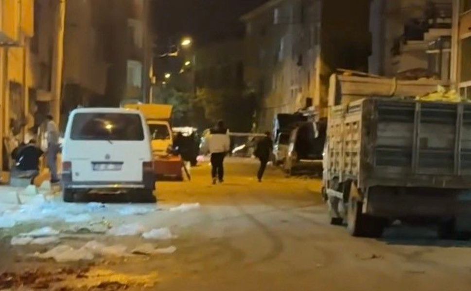 Eskişehir'de darp edilen yaralı şahıs tedaviyi reddedip kaçtıktan sonra boş bir arsada baygın halde bulundu