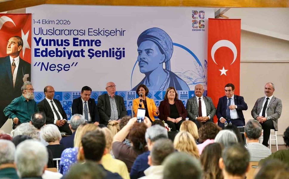 Eskişehir'in 'Neşe'si Uluslararası Yunus Emre Edebiyat Şenliği oldu
