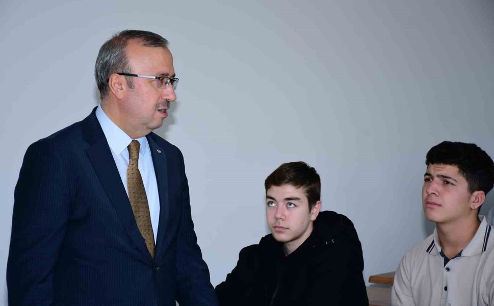İl Millî Eğitim Müdürü Sinan Aydın, Firuz Kanatlı Mesleki ve Teknik Anadolu Lisesi'ni ziyaret etti
