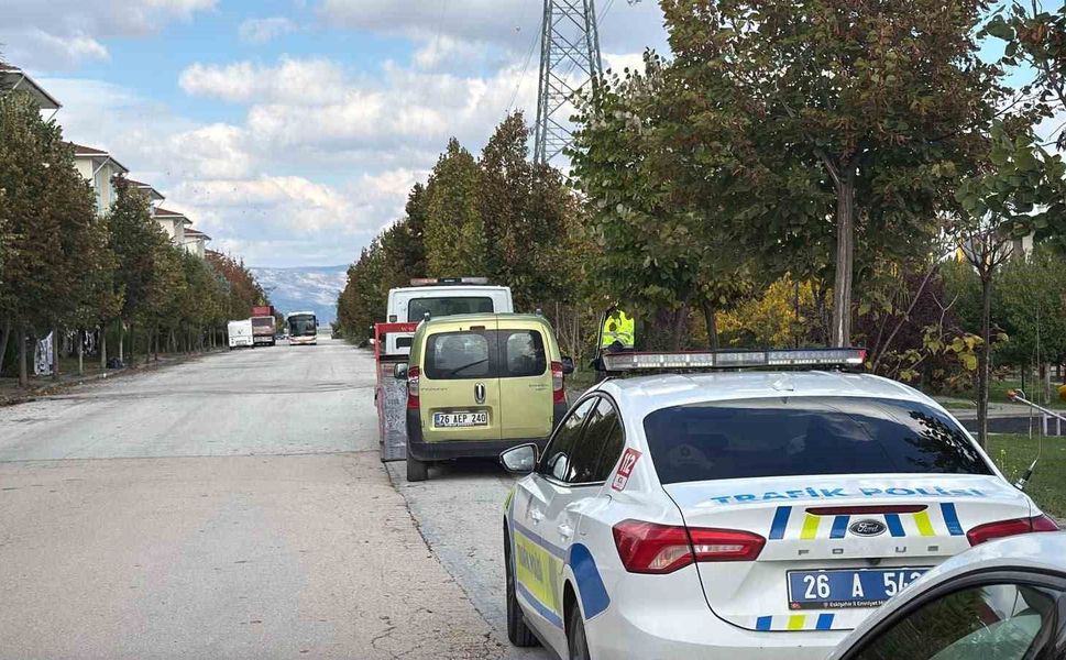 Polisin 'dur' ikazına uymayıp kaçan sürücüye 297 bin TL ceza kesildi