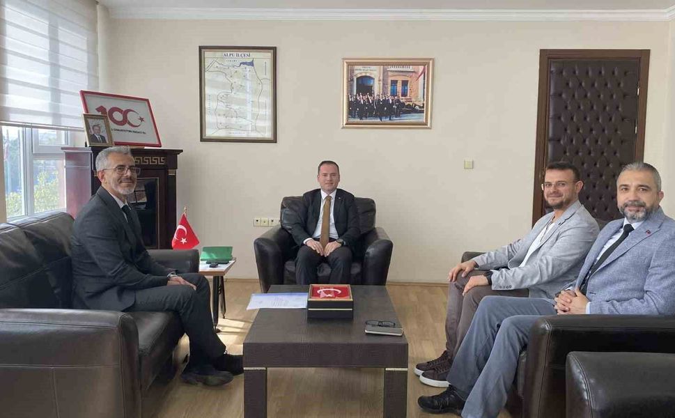 Şehit ailelerinden Kaymakam Sönmezel'e ziyaret
