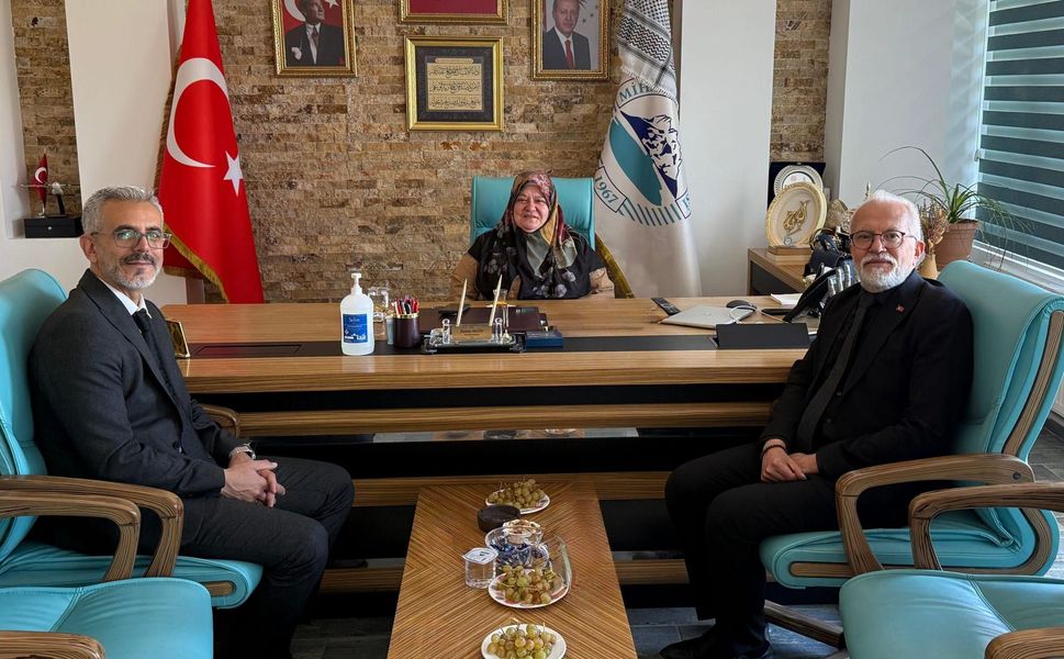 İl Sağlık Müdürü Bildirici 'den Mihalgazi Belediye Başkanına Ziyaret