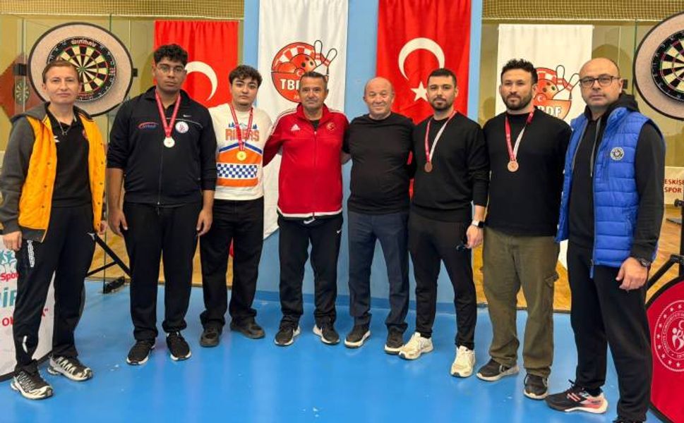 Prof. Dr. Volkan Marttın, Eskişehir Türk Ocağı’nda Cumhuriyetin Anlamını, Önemini Ve İlanını Anlattı