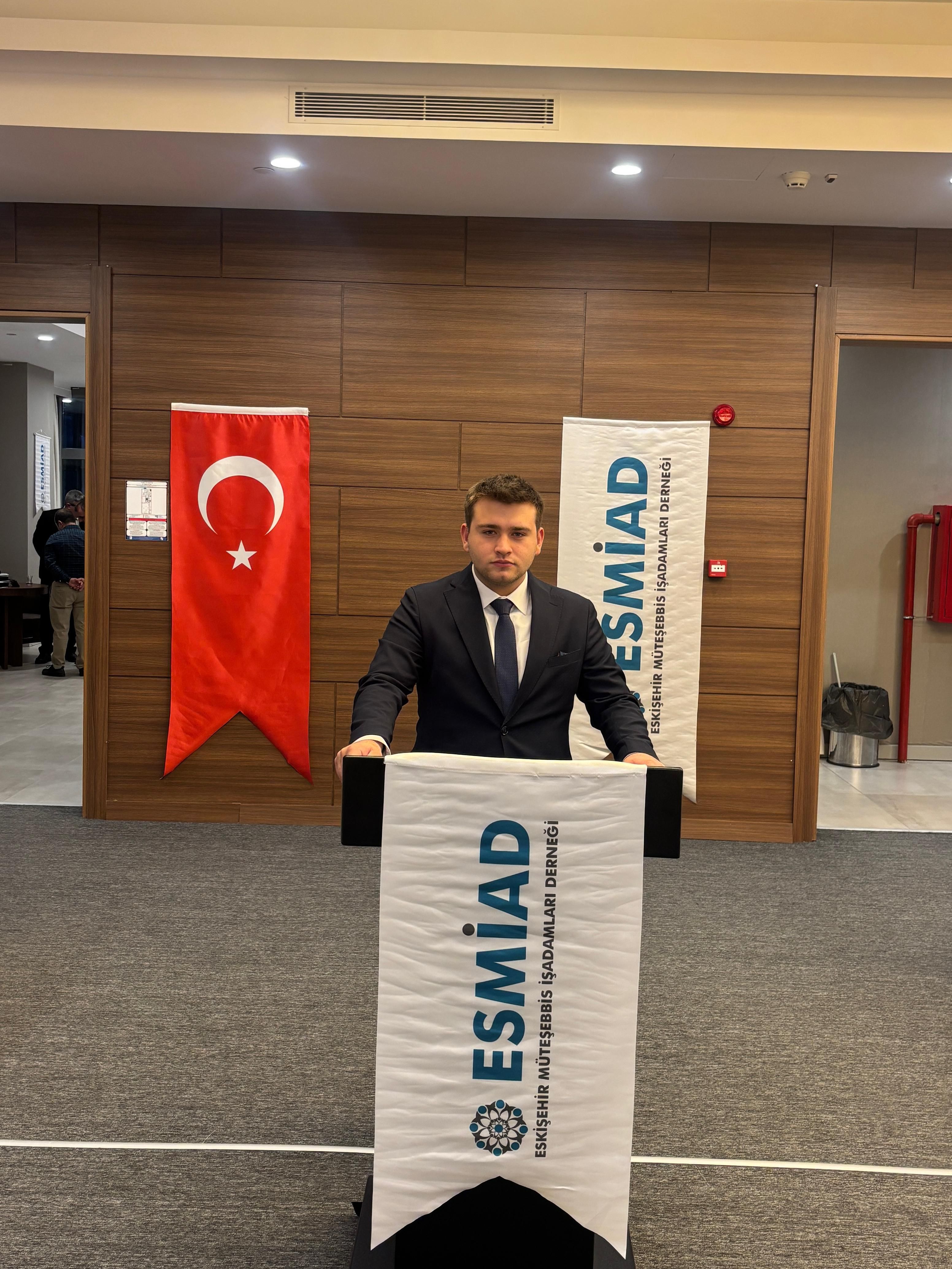 ESMİAD'tan Vizyoner Adım İş Dünyası tek uygulamada buluşuyor