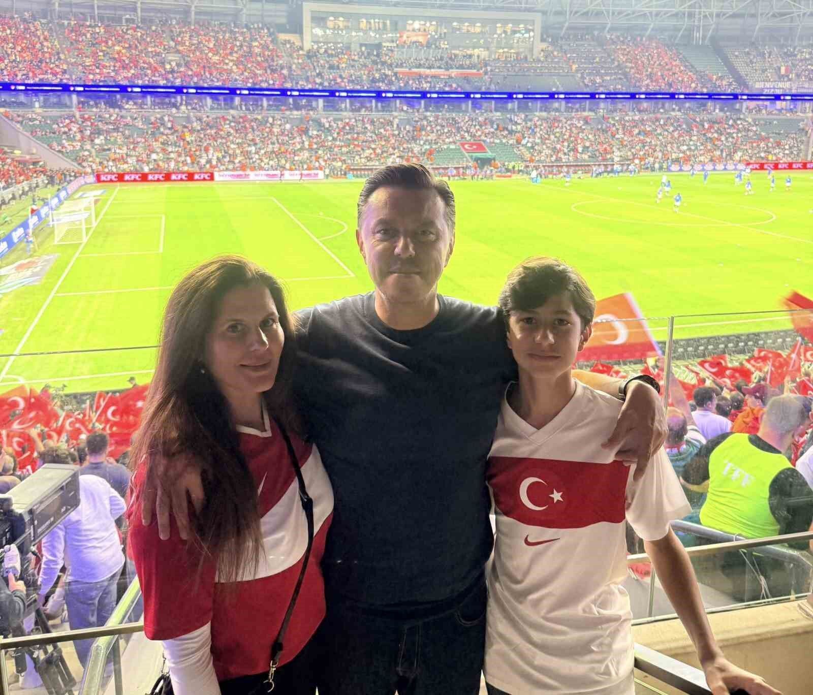 Milletvekili Hatipoğlu, milli maçı tribünden takip etti