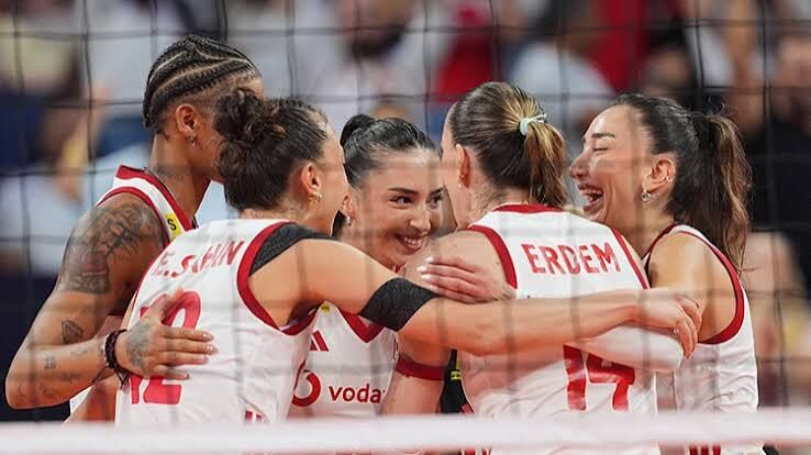 Milletvekili Hatipoğlu, Filenin Sultanları'nı tebrik etti