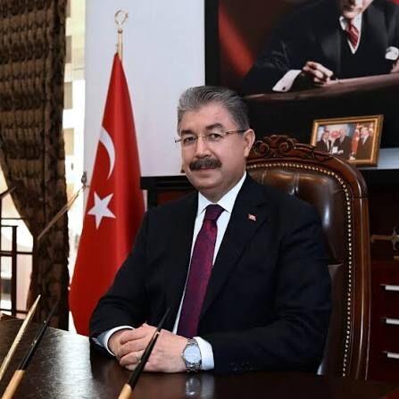 Vali Yılmaz'dan kaza yapan ambulans ekibi için geçmiş olsun mesajı